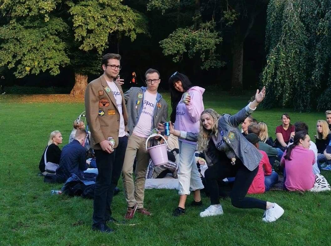 Bild på glada phaddrar från höstens inspark